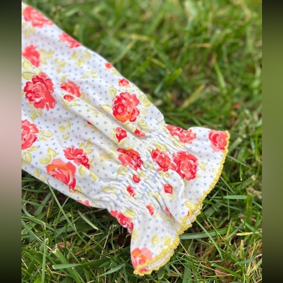 Beautiful Matilda Jane Top - Picture 2 of 7